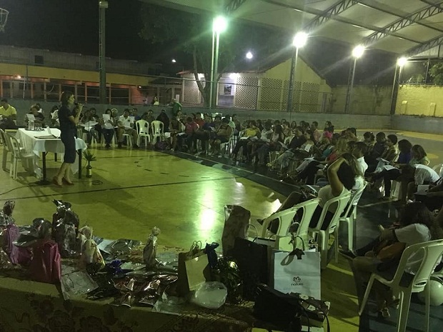 A programação de aniversário da escola também incluiu uma roda de conversa com a comunidade. Foto; Arquivo da Escola